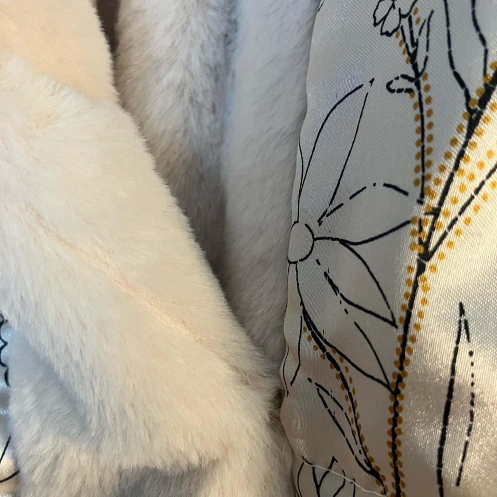Chico's Cream Floral Faux Fur Jacket - Picture 15 of 15